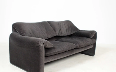 VICO MAGISTRETTI. Lounge 2-seater sofa model "675 - Maralunga" for CASSINA, Italy.