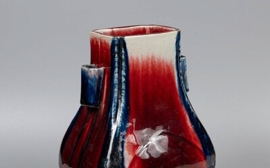 Vase balustre à pans coupés en porcelaine... - Lot 69 - Paris Enchères - Collin du Bocage
