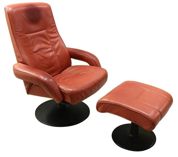 Westnofa Leather Recliner with Ottoman