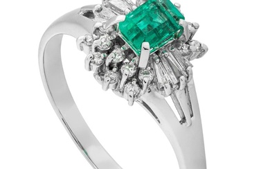 0.64 tcw Colombian Emerald Ring Platinum - Ring - 0.43 ct Emerald - 0.21 ct Diamonds - No Reserve Price