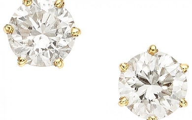 10007: Diamond, Gold Earrings Stones: Round brilliant