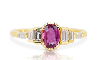 1.09 Total Carat Weight - - Ring - 18 kt. Yellow gold - 1.09 tw. Ruby - Diamond