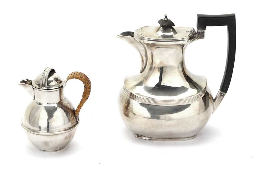 A George V sterling silver hot water pot, Birmingham...