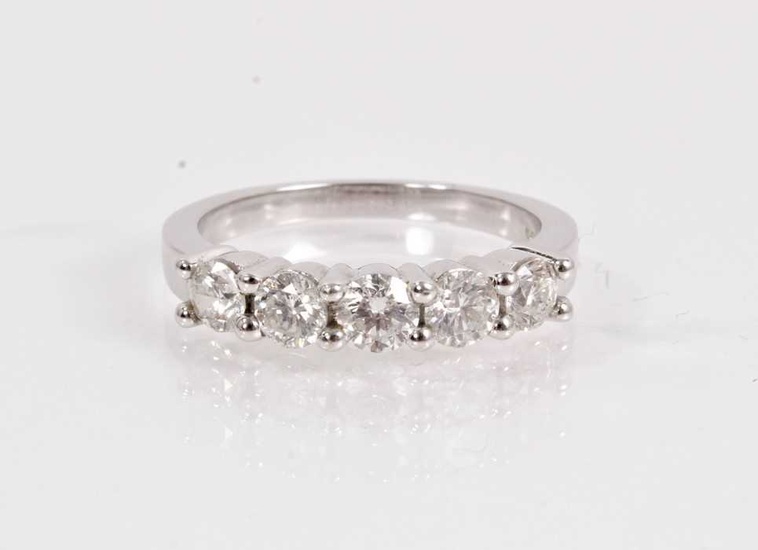 14ct white gold diamond five stone ring