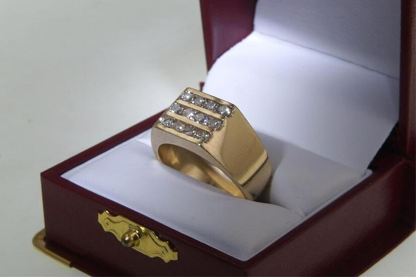 14kt gold Men's 1.8ctw Diamond Ring