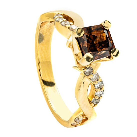 1.55 tcw VS1 Diamond Ring - 14 kt. Yellow gold - Ring - 1.30 ct Diamond - 0.25 ct Diamonds - No Reserve Price