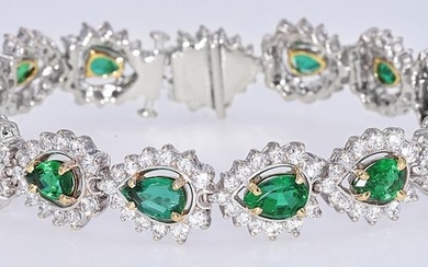 18 kt. White gold - Bracelet - 6.96 ct Emerald - 4.77 Ct Diamonds