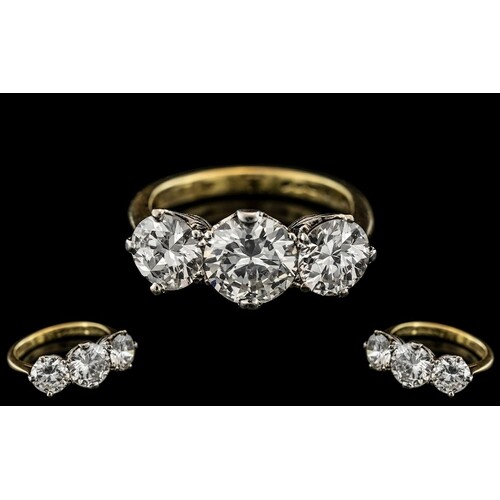 18ct Gold and Platinum - Superb 3 Stone Diamond Set Ring. Fu...