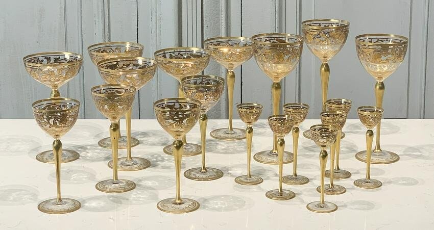 19 Venetian Gilt Glass Wine Stems