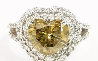 2.18 ct fancy greenish gray & 0.72 ct vvs diamonds double halo heart ring - 14 kt. White gold - Ring Diamond - Diamonds, AIG Certified No Reserve