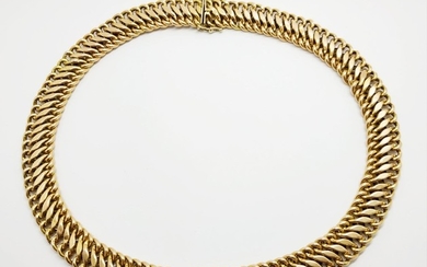 gold links necklace