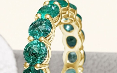 5.13 Carat Natural Emeralds Eternity Band - 14 kt. Yellow gold - Ring - 5.13 ct Emerald - NO RESERVE