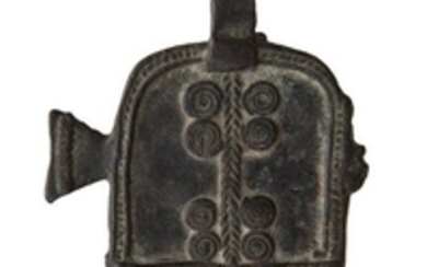 Pendentif talismanique représentant une queue d’él…