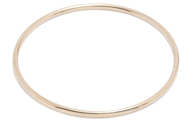 A 9CT GOLD HOLLOW BANGLE; 2.5mm round bangle with internal dia. 62.42mm, wt. 4.68g.