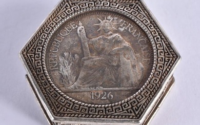 A CHINESE WHITE METAL COIN BOX 20th Century. 108.4 grams. 19 cm x 4.75 cm.