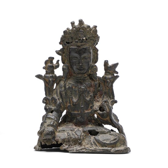 NOT SOLD. A Chinese Ming (1368-1644) bronze Guanyin. Weight 681 g. H. 14 cm. – Bruun Rasmussen Auctioneers of Fine Art