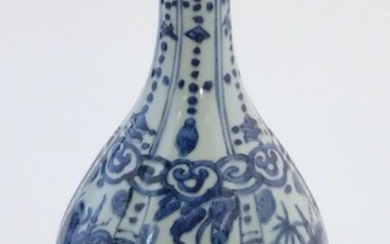 A Chinese blue and white Kraak style bottle vase with