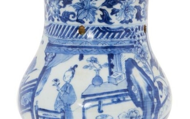 A Chinese porcelain hanging vase, Kangxi period,...