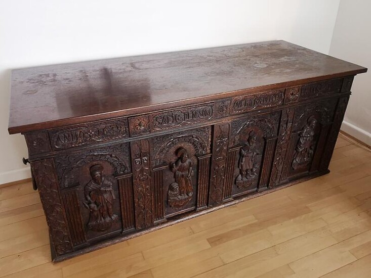 SOLD. A Danish Renaissance oakwood chest, richly carved with figures and inscription – Bruun Rasmussen Auctioneers of Fine Art