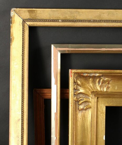 A Gilt Frame with Acanthus Corners. 12" x 16" - 30.5cm
