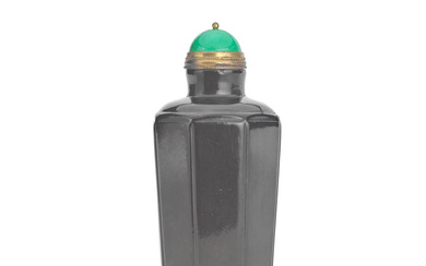 A LARGE JET SNUFF BOTTLE 18th/19th century