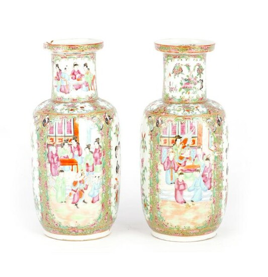 A PAIR OF 19TH CENTURY CHINESE CANTON PORCELAIN VASES