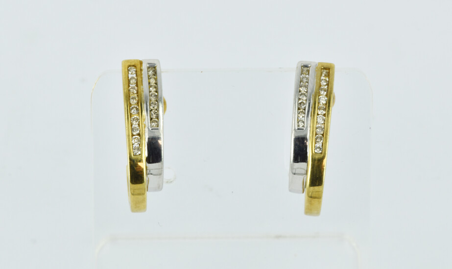 A PAIR OF 9CT TWO TONE GOLD AND DIAMOND EARRINGS
