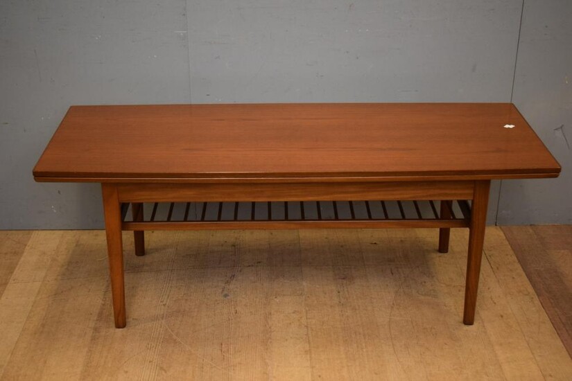 A TEAK MOBILIER EXTENSION COFFEE TABLE (54H X 145W X 55D, 95D EXTENDED CM) (LEONARD JOEL DELIVERY SIZE: LARGE)