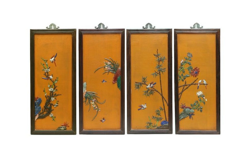 A ZITAN WOOD SCREEN CARVED WITH FLOWERS