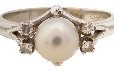 A cultured pearl and diamond ring