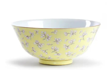 A large Chinese porcelain yellow-ground bowl Late Qing dynasty Painted in puce...