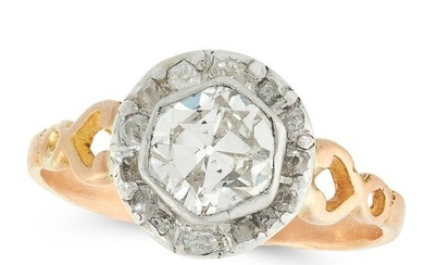 AN ANTIQUE SOLITAIRE DIAMOND DRESS RING in yellow gold
