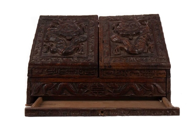 AN EARLY 20TH CENTURY CHINESE CARVED WOOD STATIONARY BOX