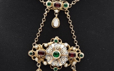 AN EARLY AUSTRO-HUNGARIAN ENAMELLED DROP NECKLACE SET WITH SEED PEARLS, GREEN AND RED PASTE, IN SILVER GILT, RETAILED BY KOZMINSKY