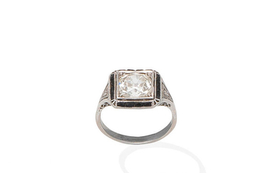 An Art Deco diamond and onyx ring,, circa 1920