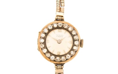 An early 20th century 18ct cased lady's gold manual wristwat...