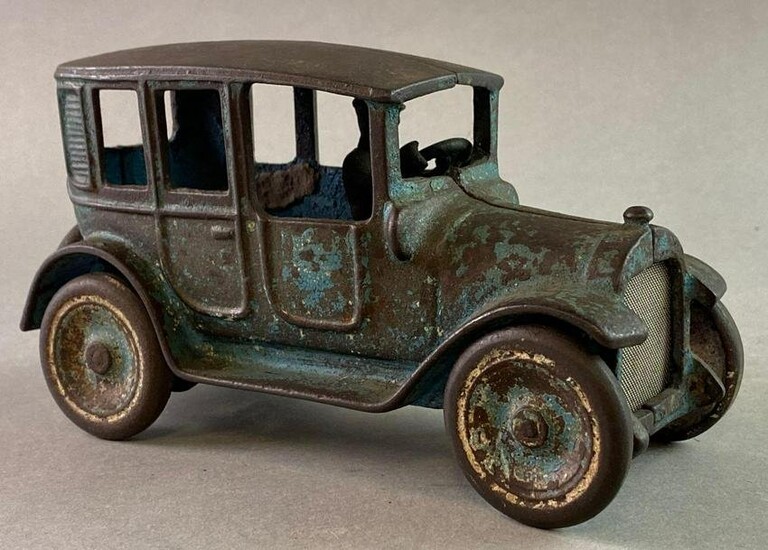 Arcade Antique Cast Iron Blue Cab