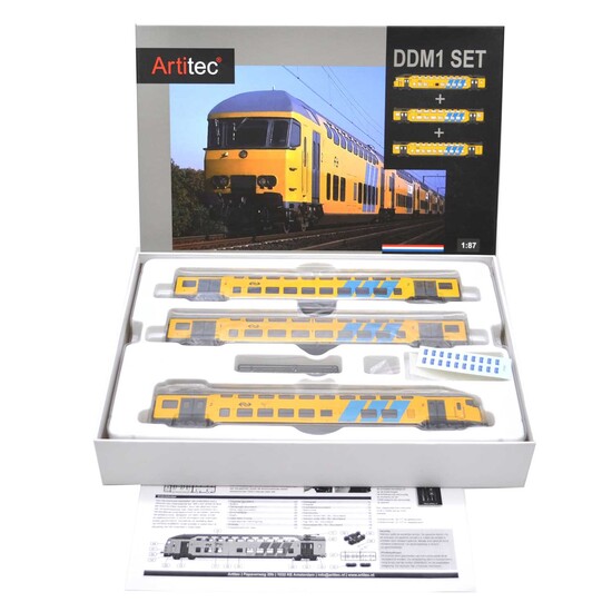 Artitec HO gauge model railway 3-car bi-level coach set ref 20.175.04 DDM-1 Bvk ABv