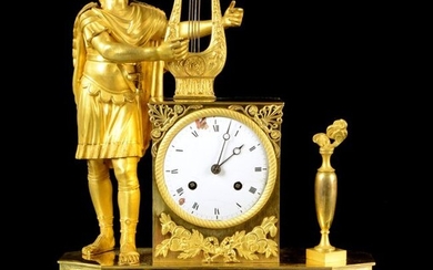 Big French empire mantel clock - NO RESERVE PRICE - Gilt bronze (ormolu), silk suspension - 1810-1825