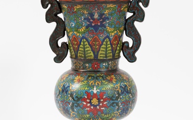 CHINE, XXè siècle Grand vase en bronze cloisonné... - Lot 107 - Copages Auction Paris