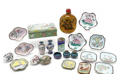 Chinese Decorative Accessory Grouping