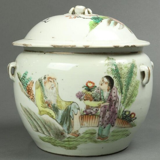 Chinese famille rose covered jar