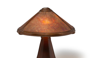 DIRK VAN ERP (1860-1933) Table Lamp post 1915 hammered copper,...