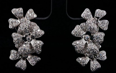 De Beers 3.50ctw VS1-VS2/F-G Diamond 18K Earrings