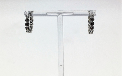 EARRINGS MADE OF 925 SILVER WITH RHINESTONES - APPROX. 2CM.