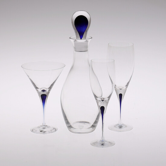 ERIKA LAGERBIELKE, GLASS 16 pieces and CARAFF, Orrefors model Intermezzo.