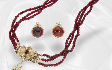 Earrings/necklace: antique garnet jewellery, 19th century
