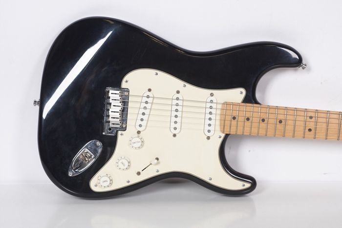 Fender - Stratocaster - Electric guitar - United States of America - 2002