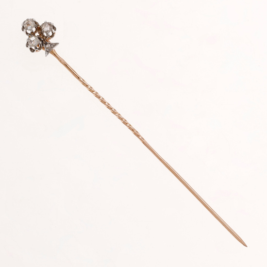 French clover-shaped diamonds tie pin, early 20th Century.