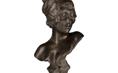 Georges Morin (1874-1950), bust of a female beauty, dark patinated bronze, H 38 cm